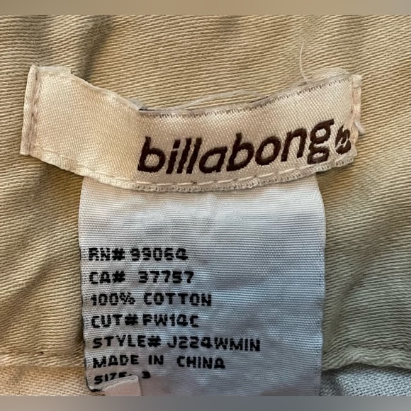 Billabong Camo Bermuda Shorts. Excellent Condition. 100% Cotton. Size S - Picture 7 of 7